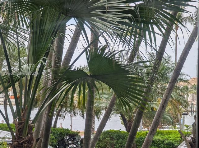 5161 Collins Ave 208, Miami Beach, FL 33140