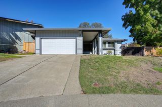 5825 Dew Ct, Rocklin, CA 95677