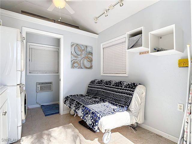 5541 Cypress Woods Resort Dr, Fort Myers, FL 33905