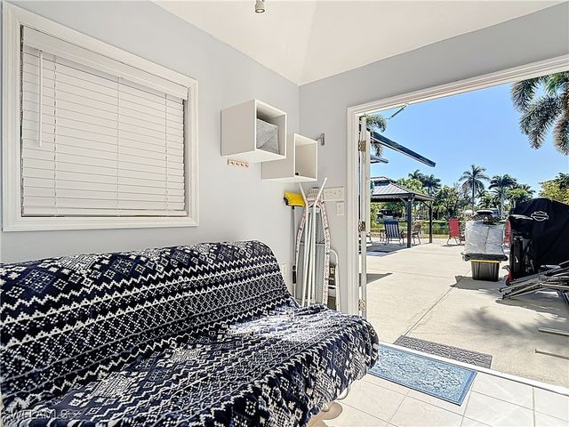 5541 Cypress Woods Resort Dr, Fort Myers, FL 33905