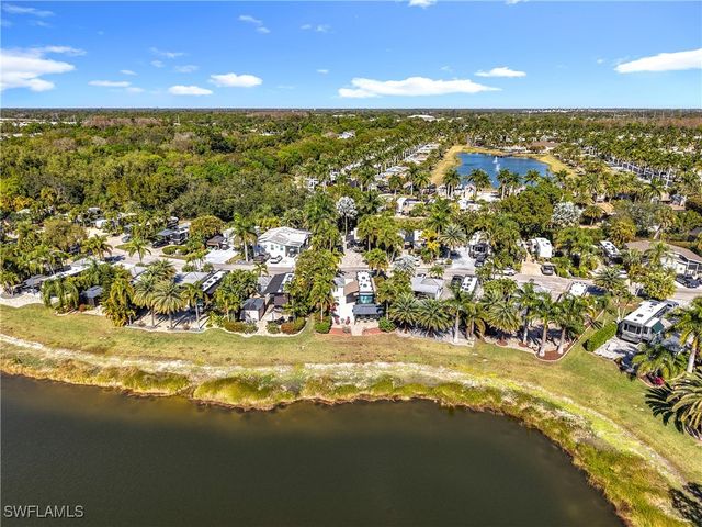 5541 Cypress Woods Resort Dr, Fort Myers, FL 33905