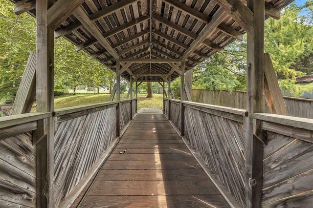 10800 S Brook Drive, Oklahoma City, OK 73165