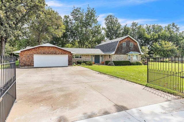 10800 S Brook Drive, Oklahoma City, OK 73165
