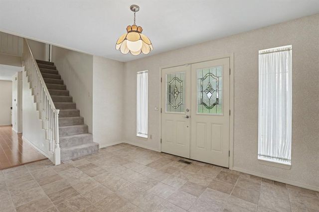 10800 S Brook Drive, Oklahoma City, OK 73165
