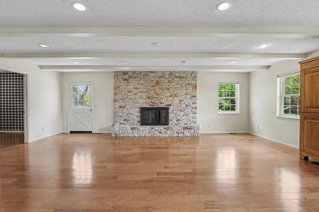 10800 S Brook Drive, Oklahoma City, OK 73165