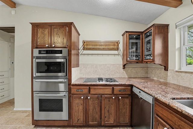 10800 S Brook Drive, Oklahoma City, OK 73165