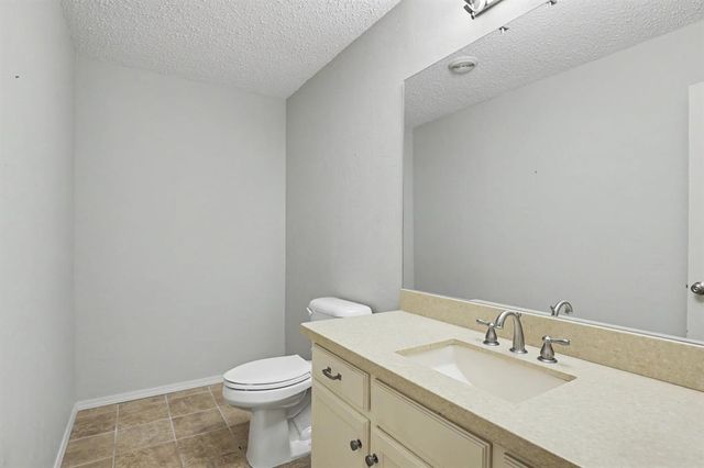 10800 S Brook Drive, Oklahoma City, OK 73165