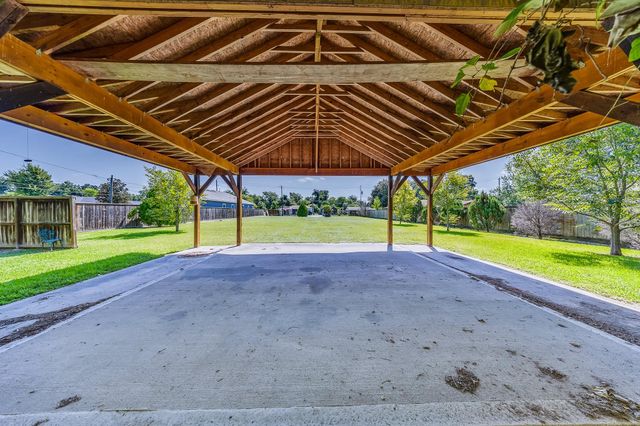 6431 De Priest Street, Houston, TX 77091