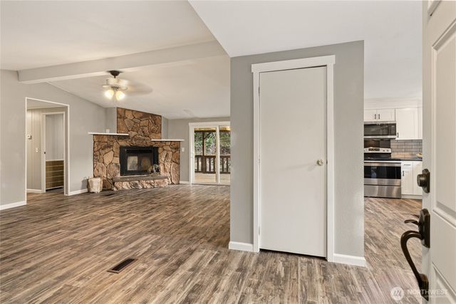 37639 324th Place SE, Enumclaw, WA 98022