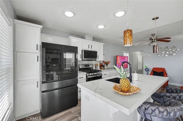 250 W Midway Drive 2, Anaheim, CA 92805