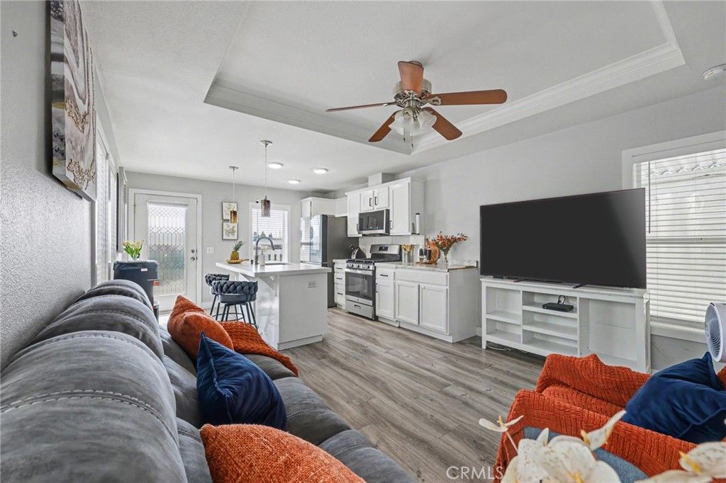 250 W Midway Drive 2, Anaheim, CA 92805 — photo 3