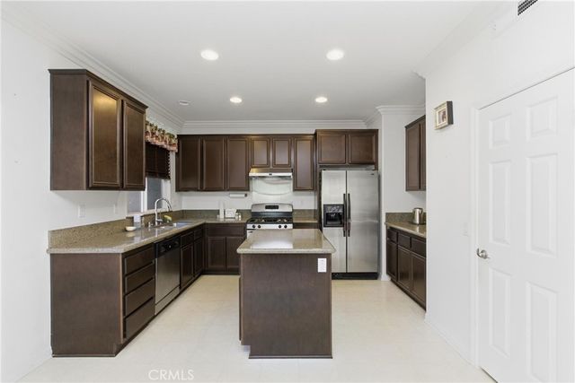 29267 Gateway Drive, Lake Elsinore, CA 92530