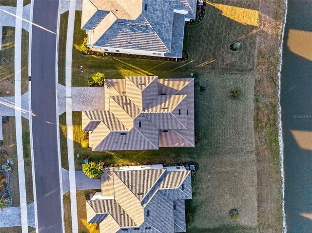 33825 OCEAN SPRAY LANE, Wesley Chapel, FL 33543