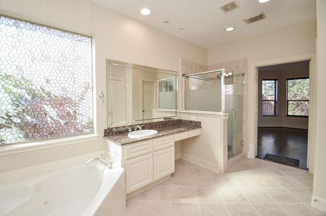 12610 Blossom Walk Lane, Houston, TX 77041