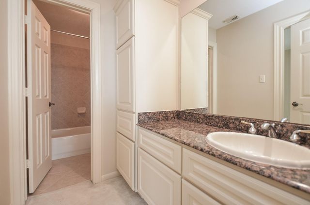 12610 Blossom Walk Lane, Houston, TX 77041