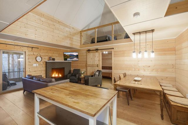 27 Laurel Lane, Ellijay, GA 30536