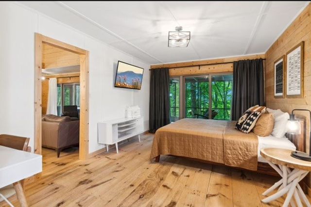 27 Laurel Lane, Ellijay, GA 30536