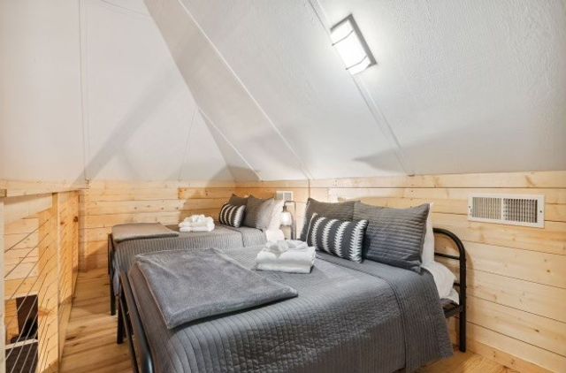 27 Laurel Lane, Ellijay, GA 30536