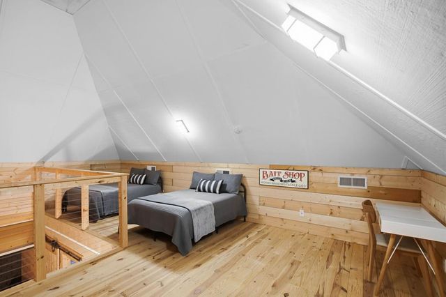 27 Laurel Lane, Ellijay, GA 30536