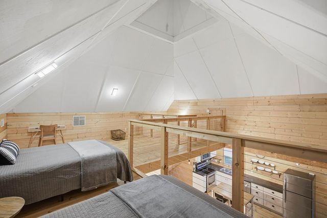 27 Laurel Lane, Ellijay, GA 30536