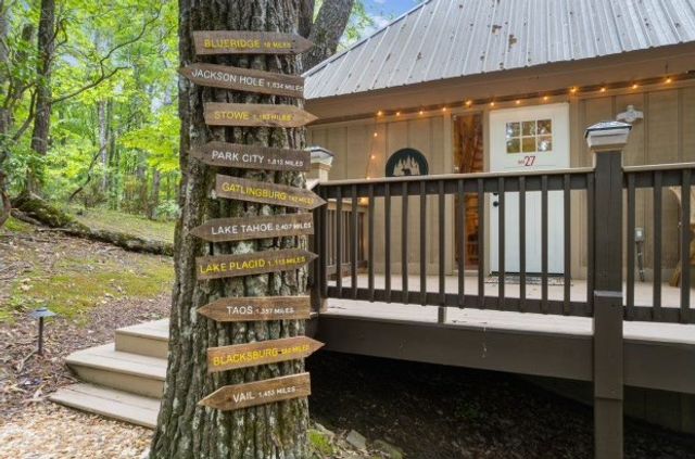 27 Laurel Lane, Ellijay, GA 30536