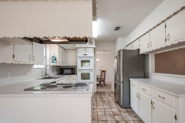 1206 Mustang Trail, Kingwood, TX 77339
