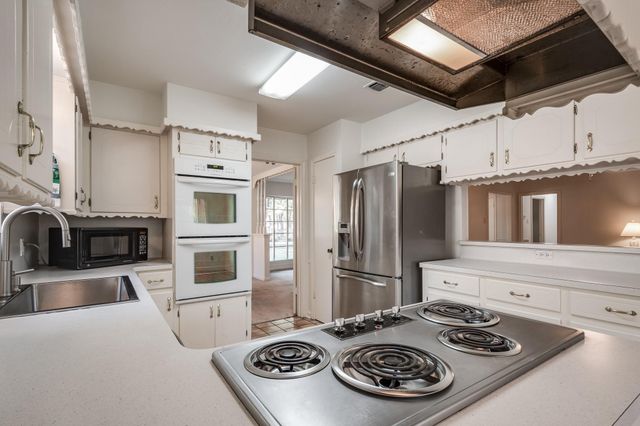 1206 Mustang Trail, Kingwood, TX 77339