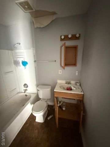 1219 Sullivan Avenue, St Louis, MO 63107