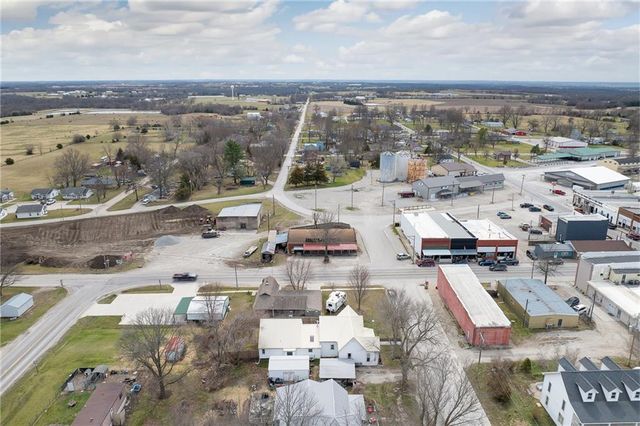 105 S Grant Street, Jamesport, MO 64648