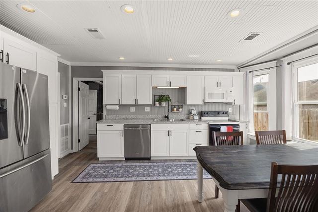 105 S Grant Street, Jamesport, MO 64648