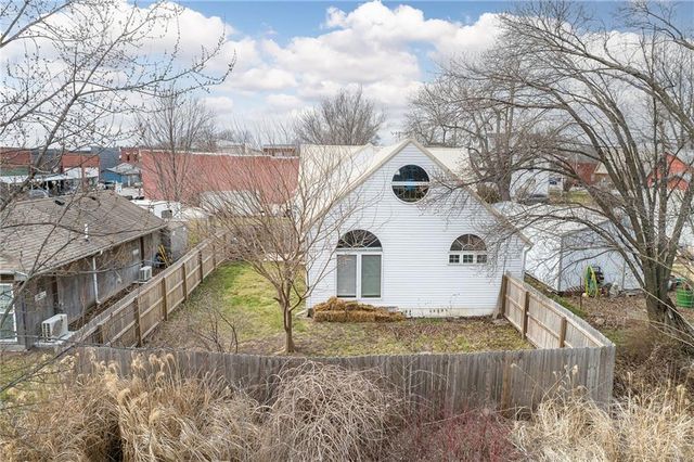 105 S Grant Street, Jamesport, MO 64648