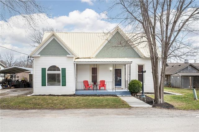 105 S Grant Street, Jamesport, MO 64648