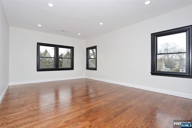 592 Fermery Drive, New Milford, NJ 07646