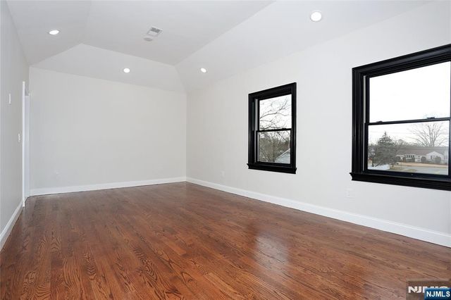 592 Fermery Drive, New Milford, NJ 07646