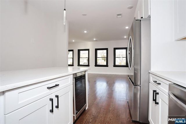 592 Fermery Drive, New Milford, NJ 07646