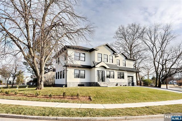 592 Fermery Drive, New Milford, NJ 07646