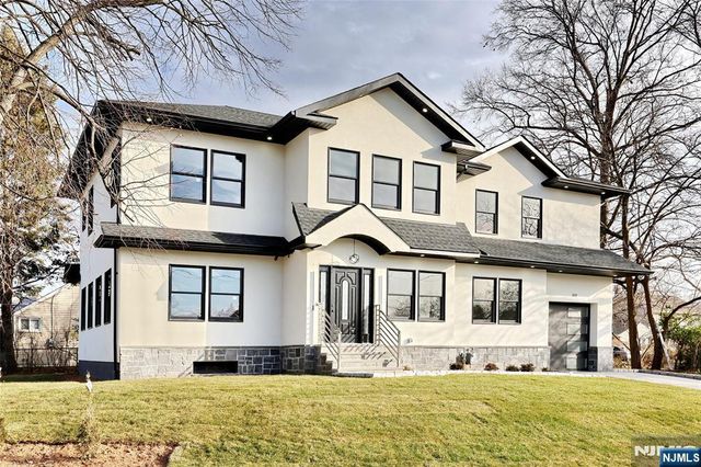 592 Fermery Drive, New Milford, NJ 07646