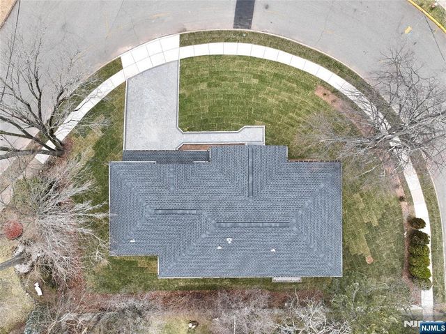 592 Fermery Drive, New Milford, NJ 07646