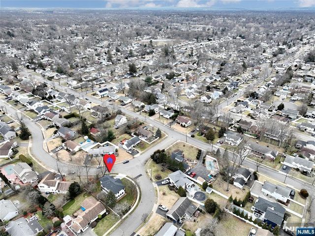 592 Fermery Drive, New Milford, NJ 07646