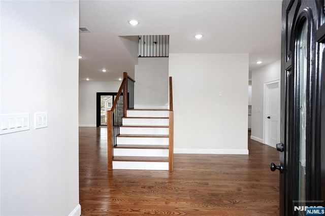 592 Fermery Drive, New Milford, NJ 07646