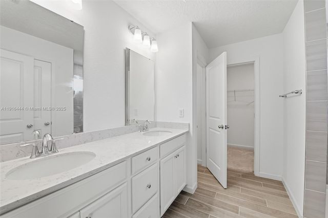 9852 Lemon Balm Way, Jacksonville, FL 32219