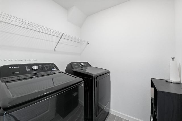 9852 Lemon Balm Way, Jacksonville, FL 32219