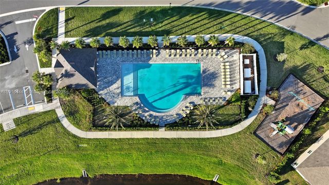 9852 Lemon Balm Way, Jacksonville, FL 32219