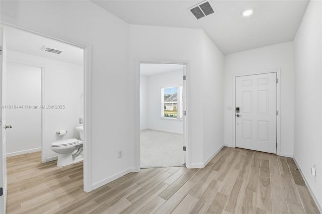 9852 Lemon Balm Way, Jacksonville, FL 32219