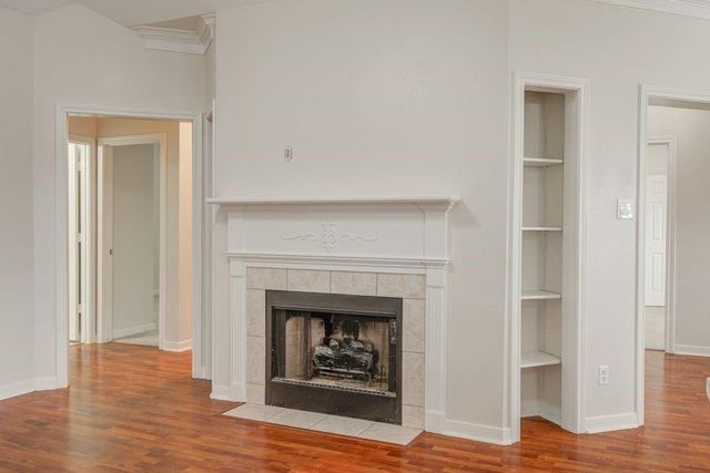 301 Lasso Street, Angleton, TX 77515