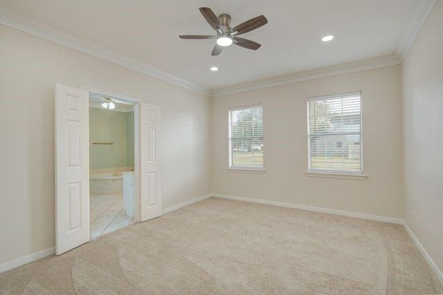 301 Lasso Street, Angleton, TX 77515