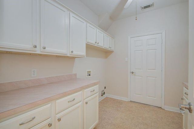 301 Lasso Street, Angleton, TX 77515