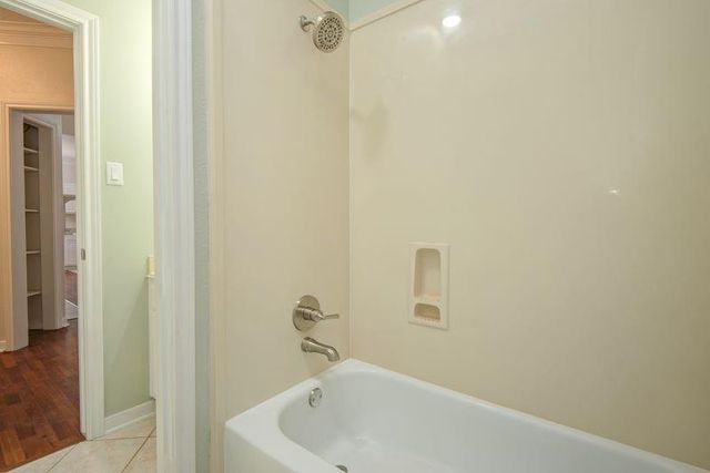 301 Lasso Street, Angleton, TX 77515