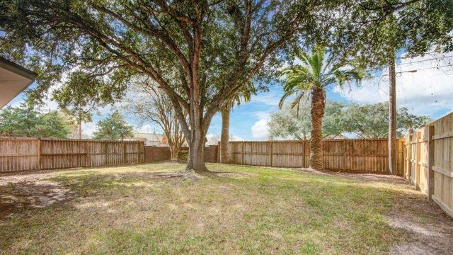 301 Lasso Street, Angleton, TX 77515