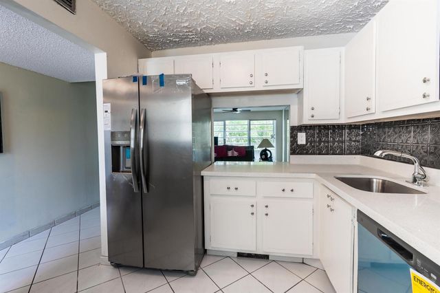 8360 Sands Point Boulevard G306, Tamarac, FL 33321